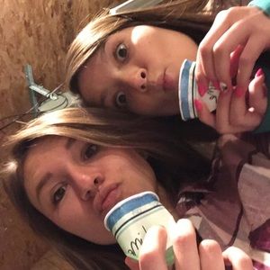 Meet your Posher, Billie